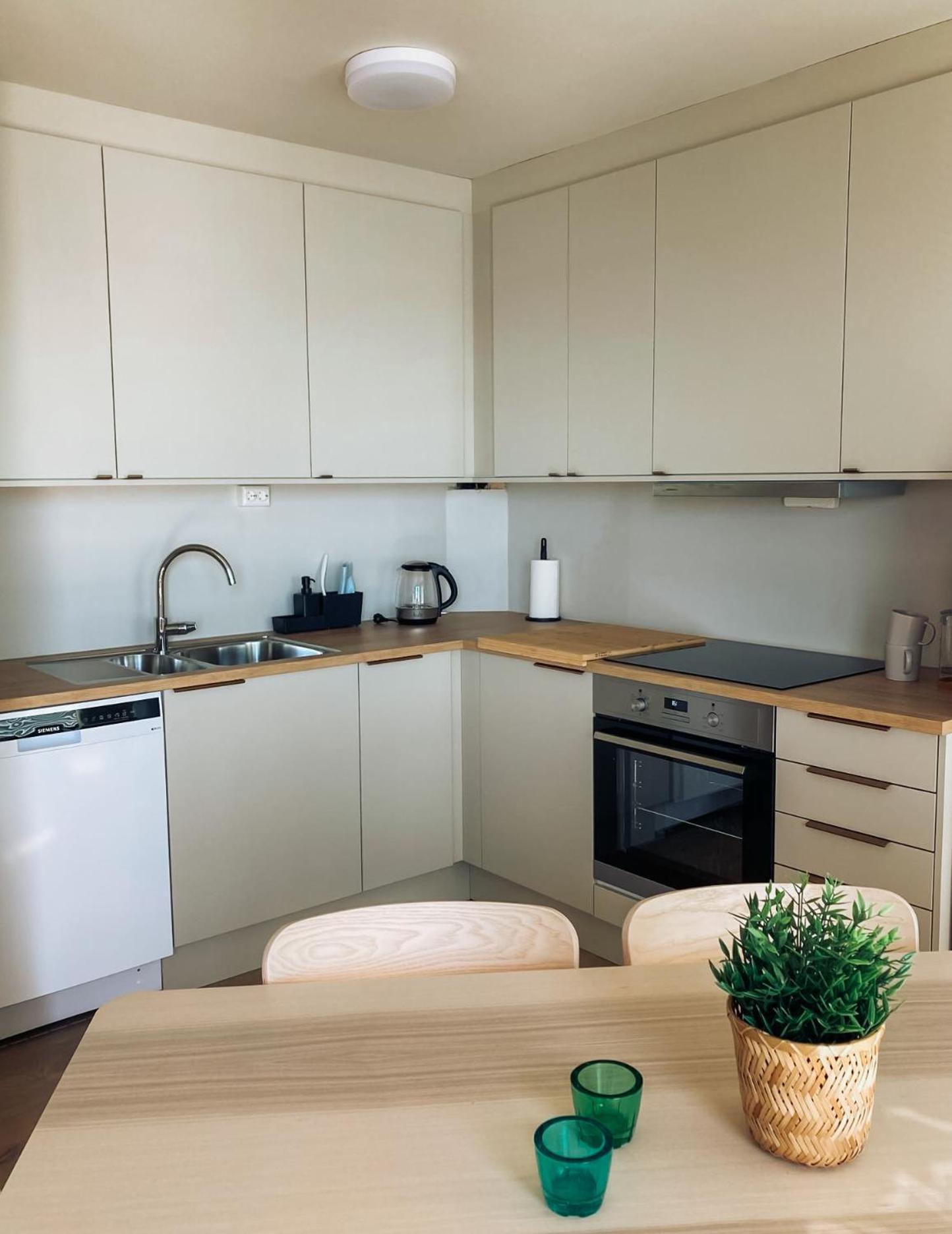 Preikestolen Panorama - Seaside Apartments Jorpeland Ngoại thất bức ảnh