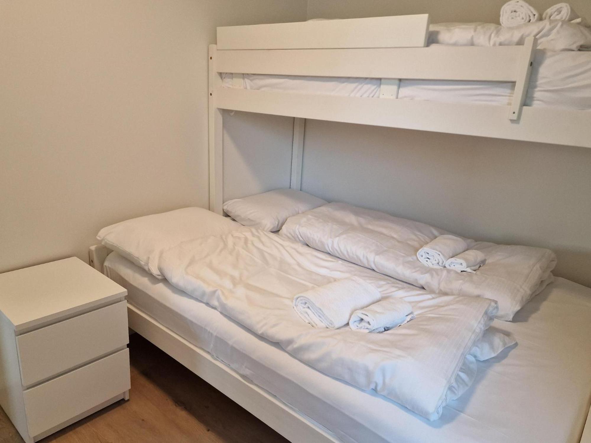 Preikestolen Panorama - Seaside Apartments Jorpeland Ngoại thất bức ảnh