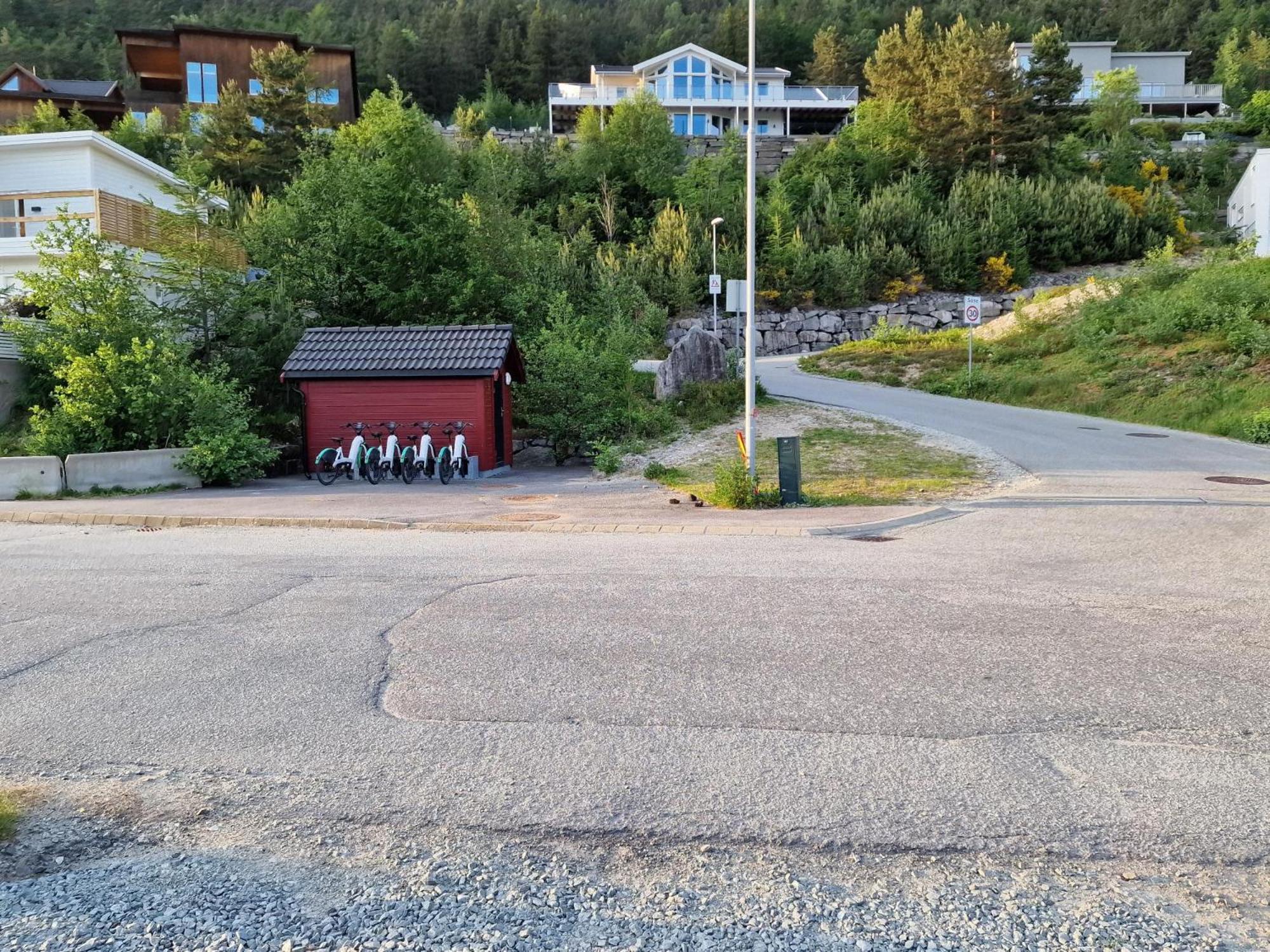 Preikestolen Panorama - Seaside Apartments Jorpeland Ngoại thất bức ảnh